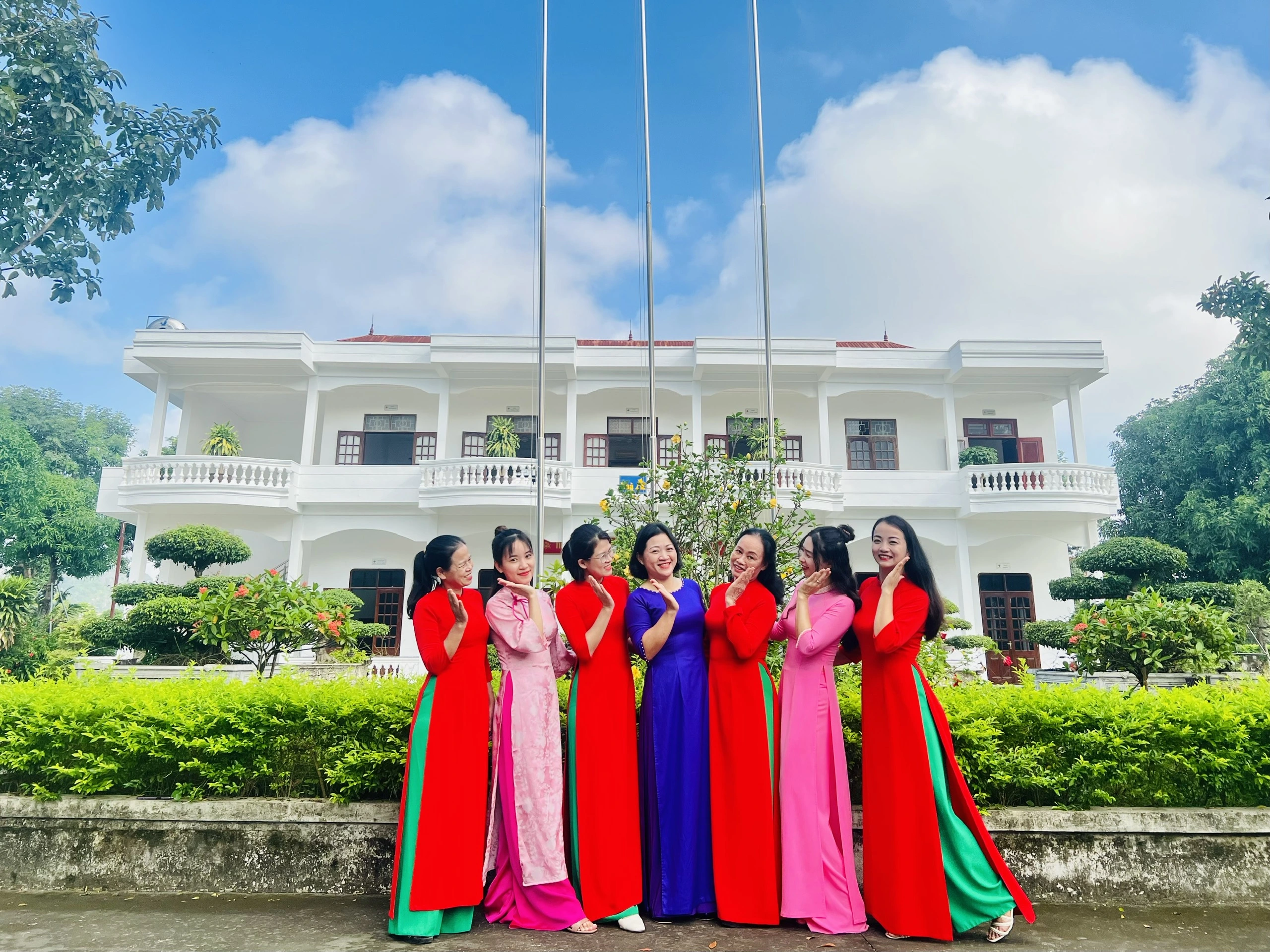 Thư chúc mừng ngày Phụ nữ Việt Nam 20/10